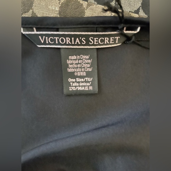 Victoria's Secret NWT Silky Ruffle Kimono Robe - Picture 10 of 10